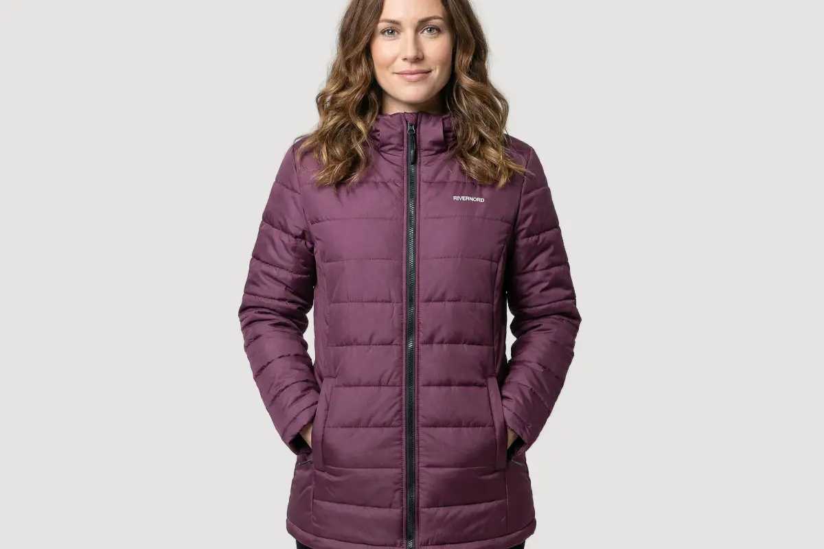 Сезонные скидки до 50% на женские куртки и другую одежду Сезонные скидки до 50% на женские куртки и другую одежду